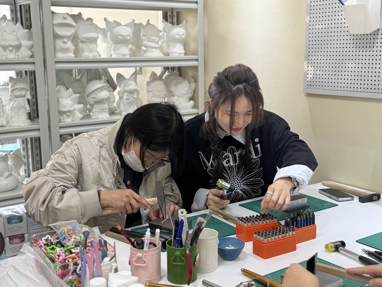 �¾�������ʵ�� ���ԡ������緶